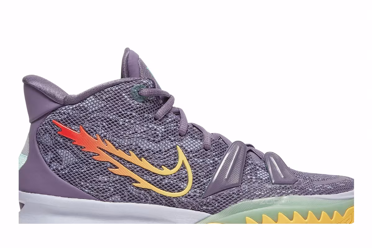 Nike Kyrie 7 Daybreak, view 3