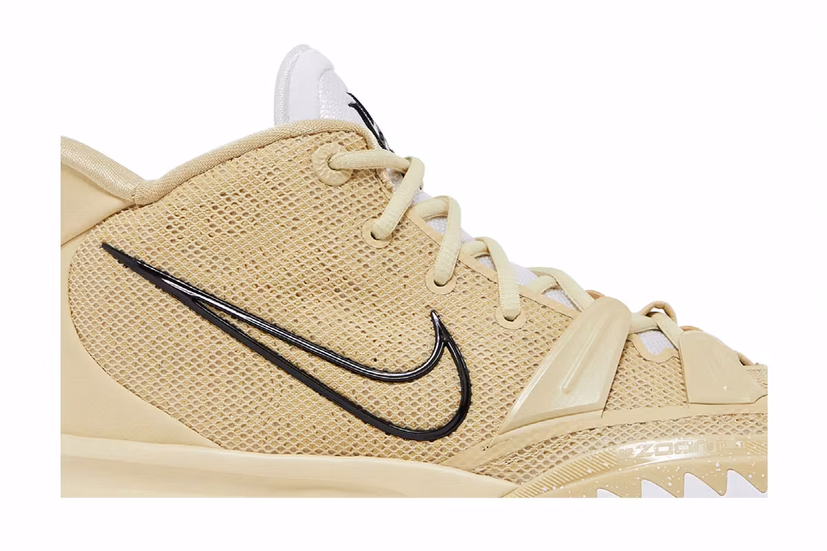 Nike Kyrie 7 TB Team Gold, view 3