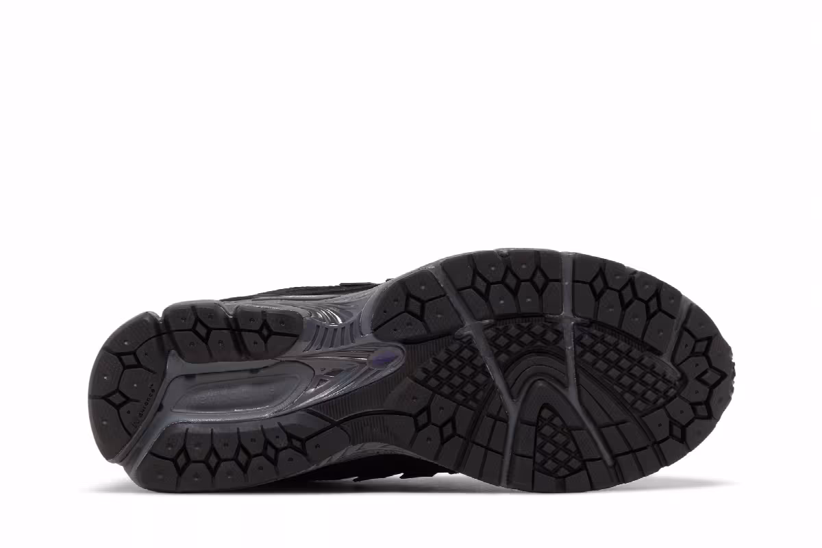 New Balance 1906R Cordura Pouch - Black, view 5