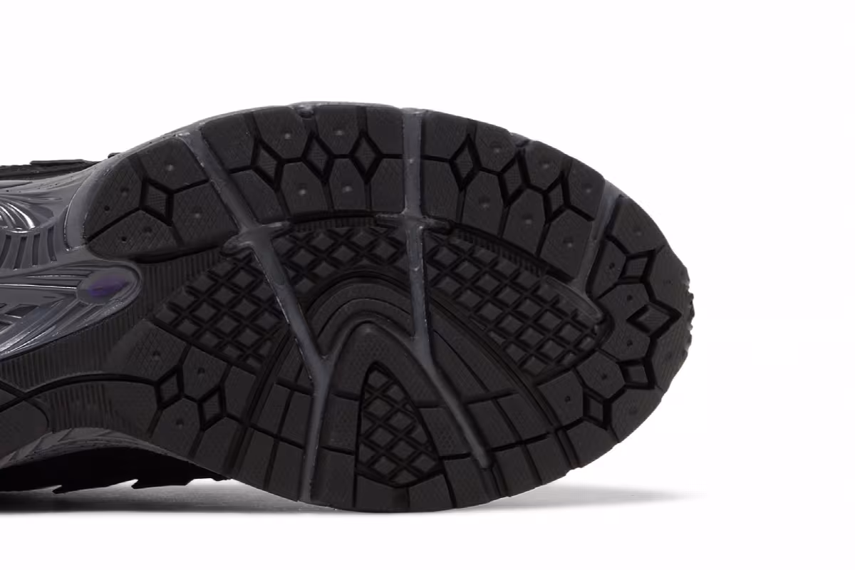 New Balance 1906R Cordura Pouch - Black, view 6