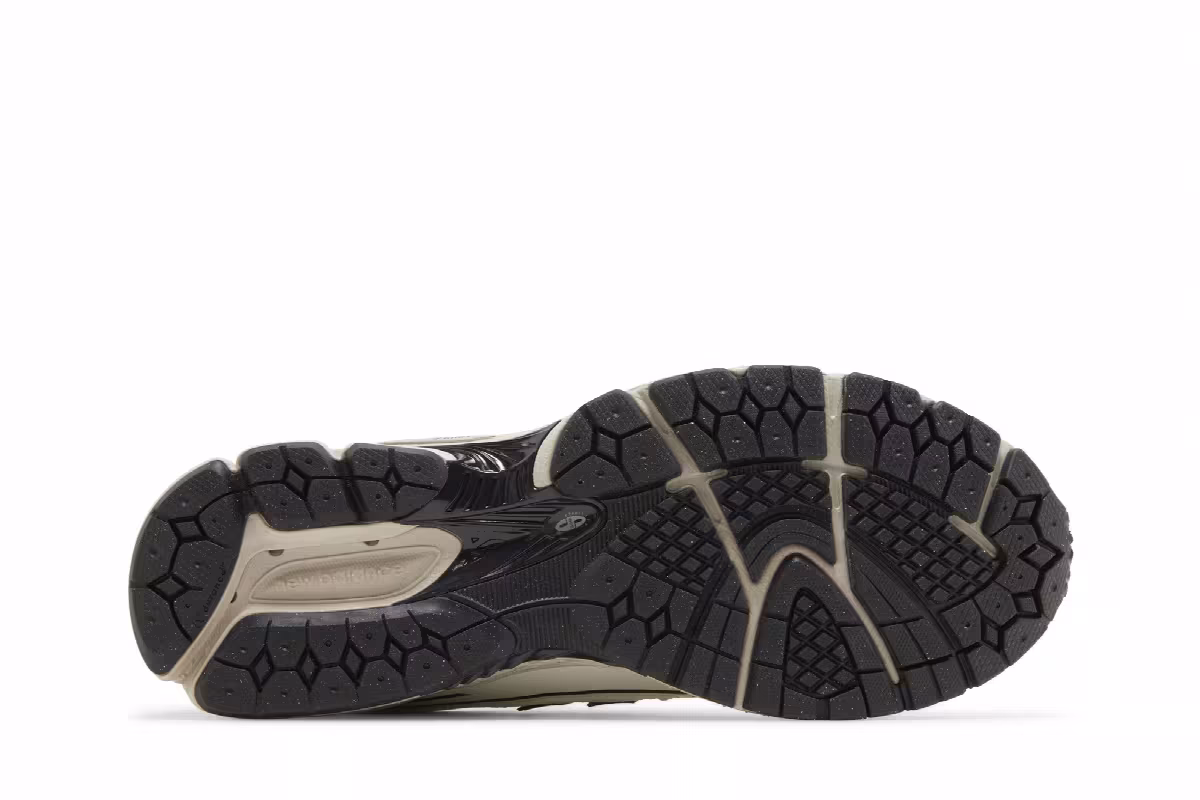 GANNI x New Balance 1906R Egret, view 5