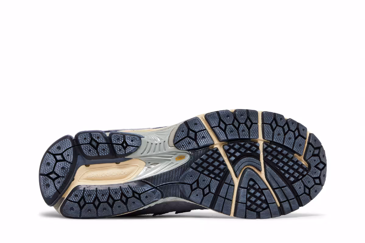 AURALEE x New Balance 1906R Flint Stone, view 5