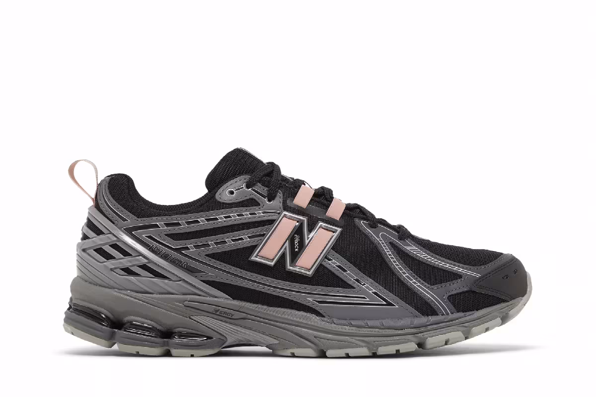 New Balance 1906R Black Pink Moon, view 2