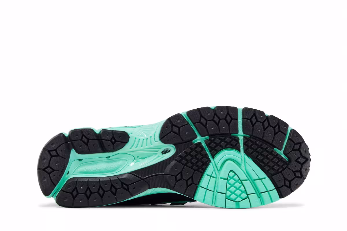 size? x New Balance 1906R Mint Green Black, view 5