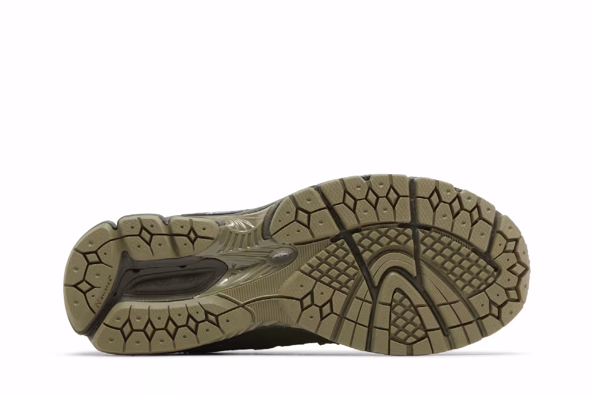 New Balance 1906R Dark Moss, view 5