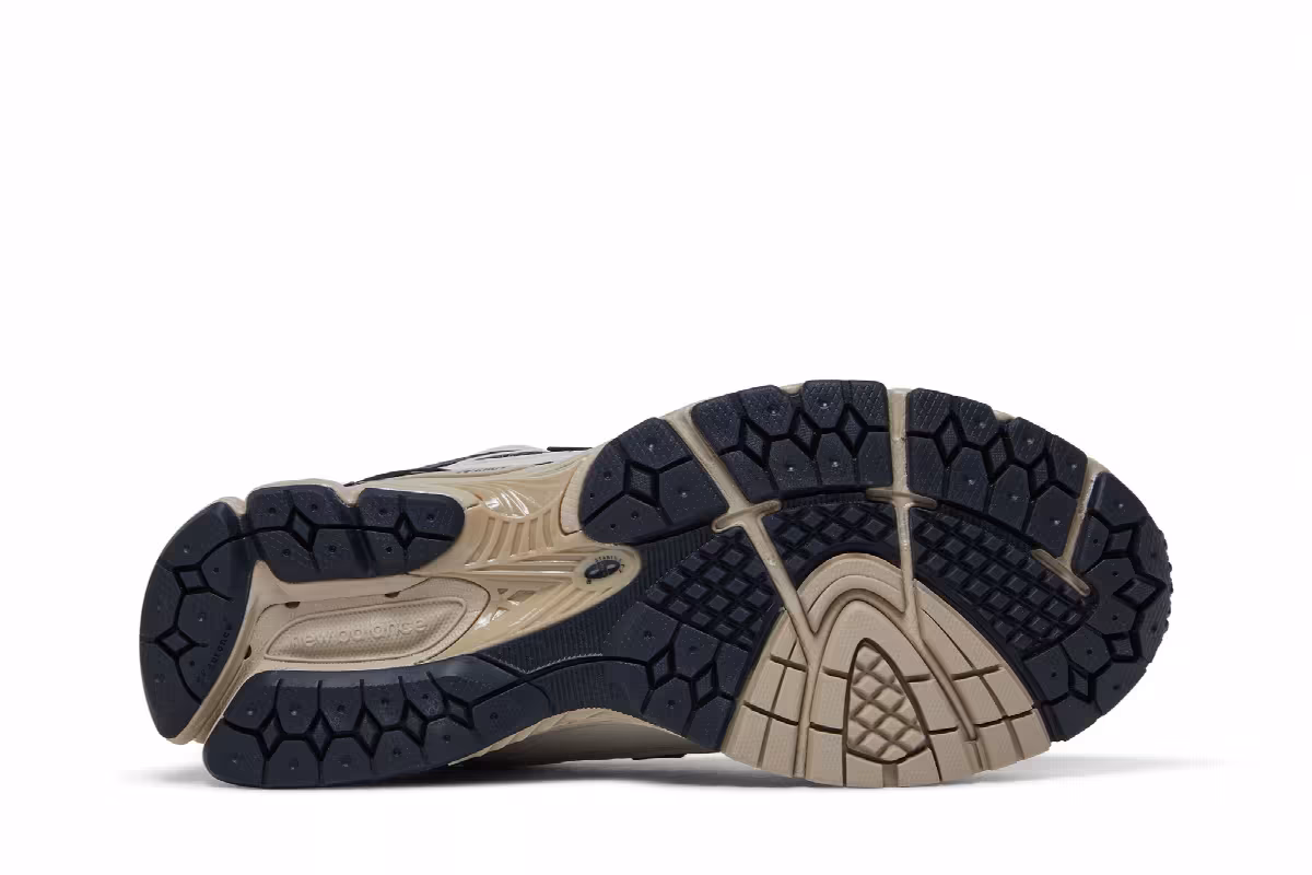 New Balance 1906R Blacktop Mindful Grey, view 5
