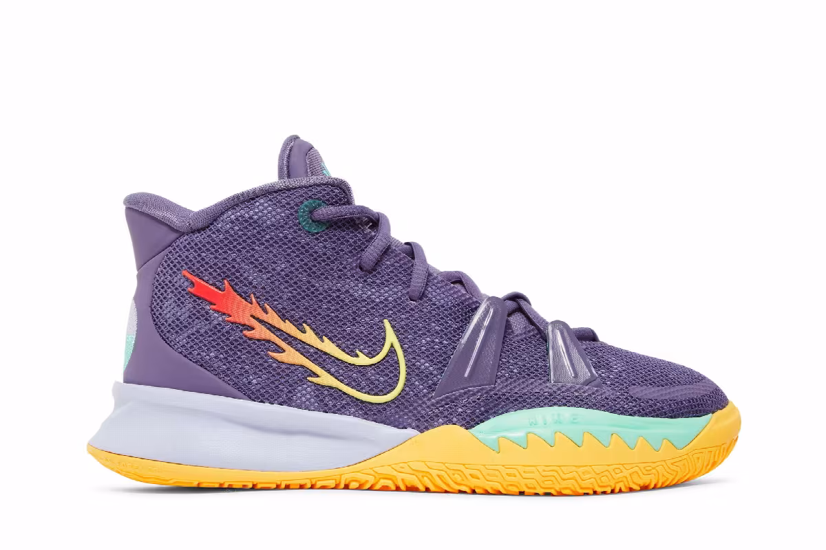 Nike Kyrie 7 GS Daybreak, view 2