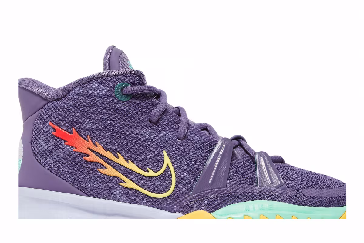 Nike Kyrie 7 GS Daybreak, view 3