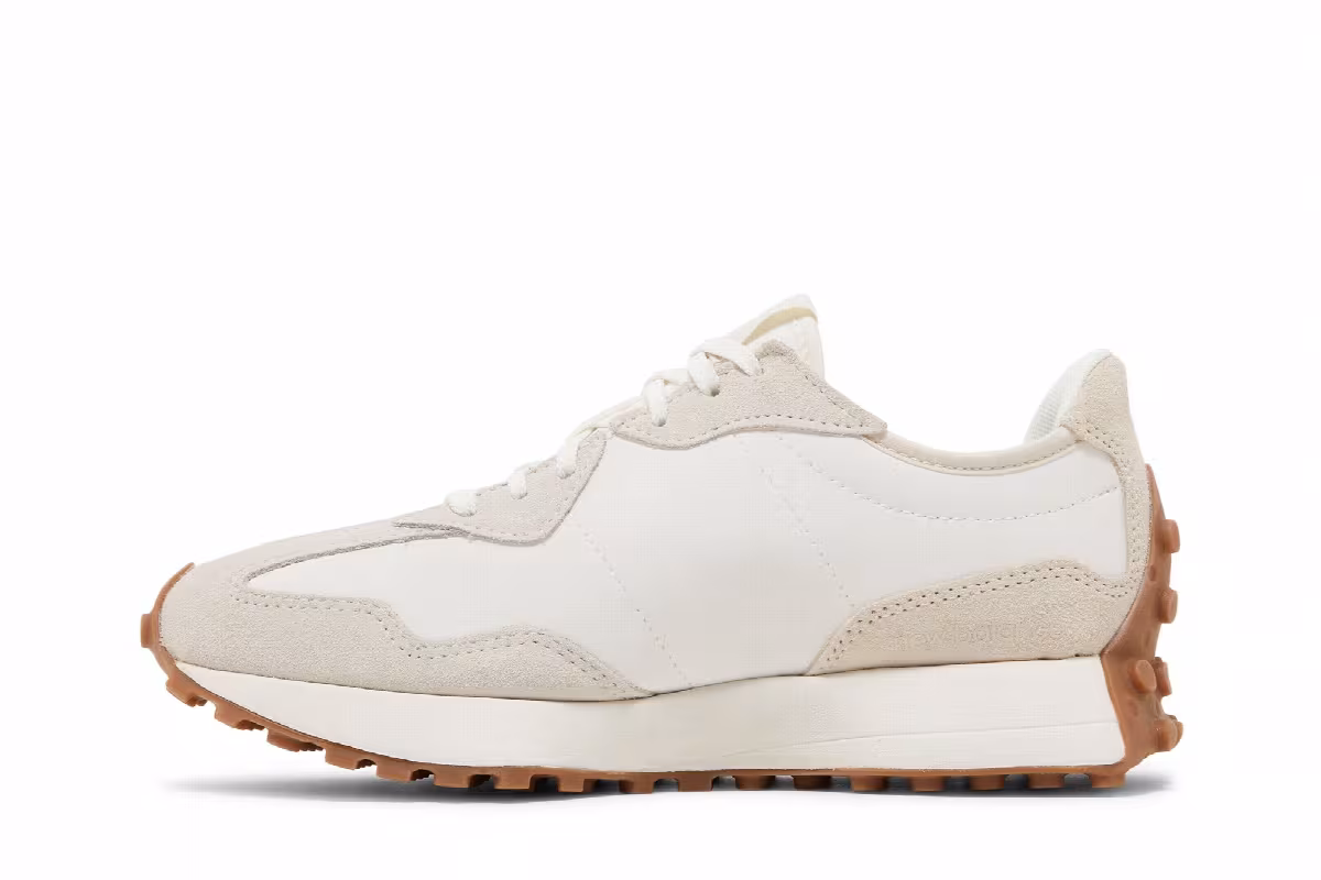 New Balance Women's 327 Moonbeam Timberwolf, view 4