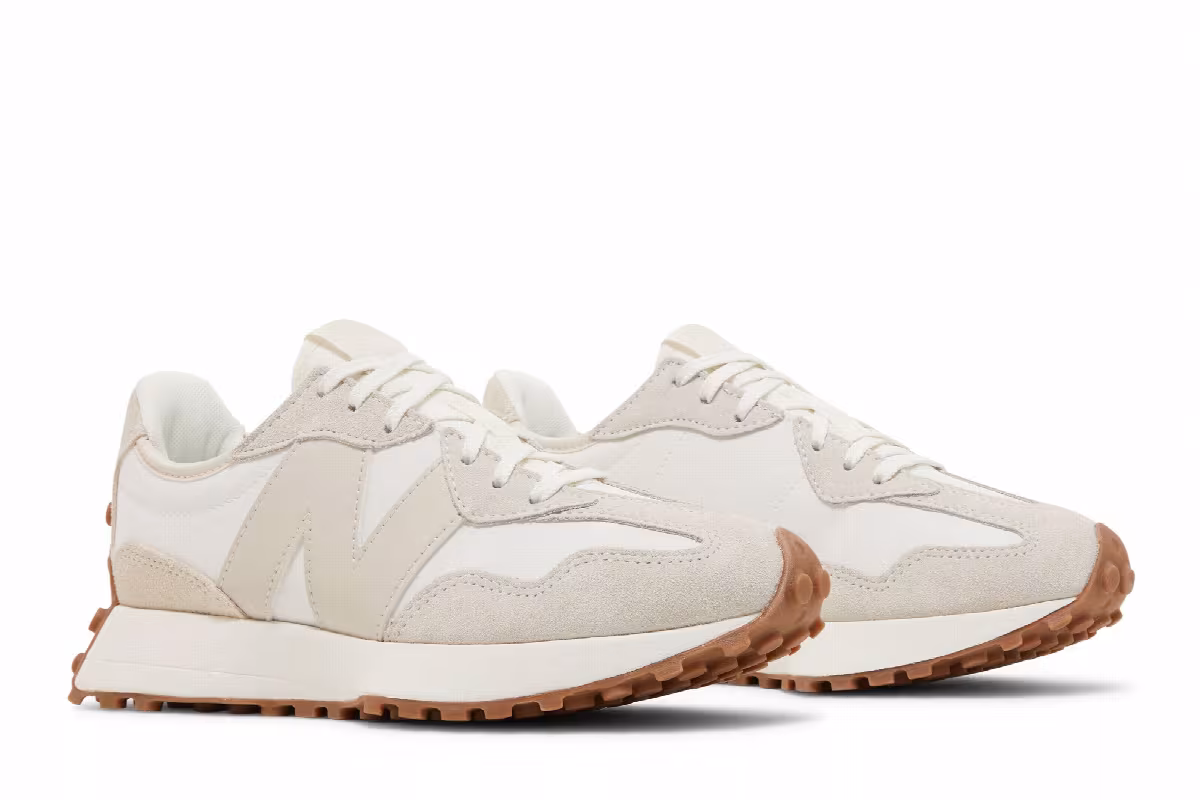 New Balance Women's 327 Moonbeam Timberwolf, view 9