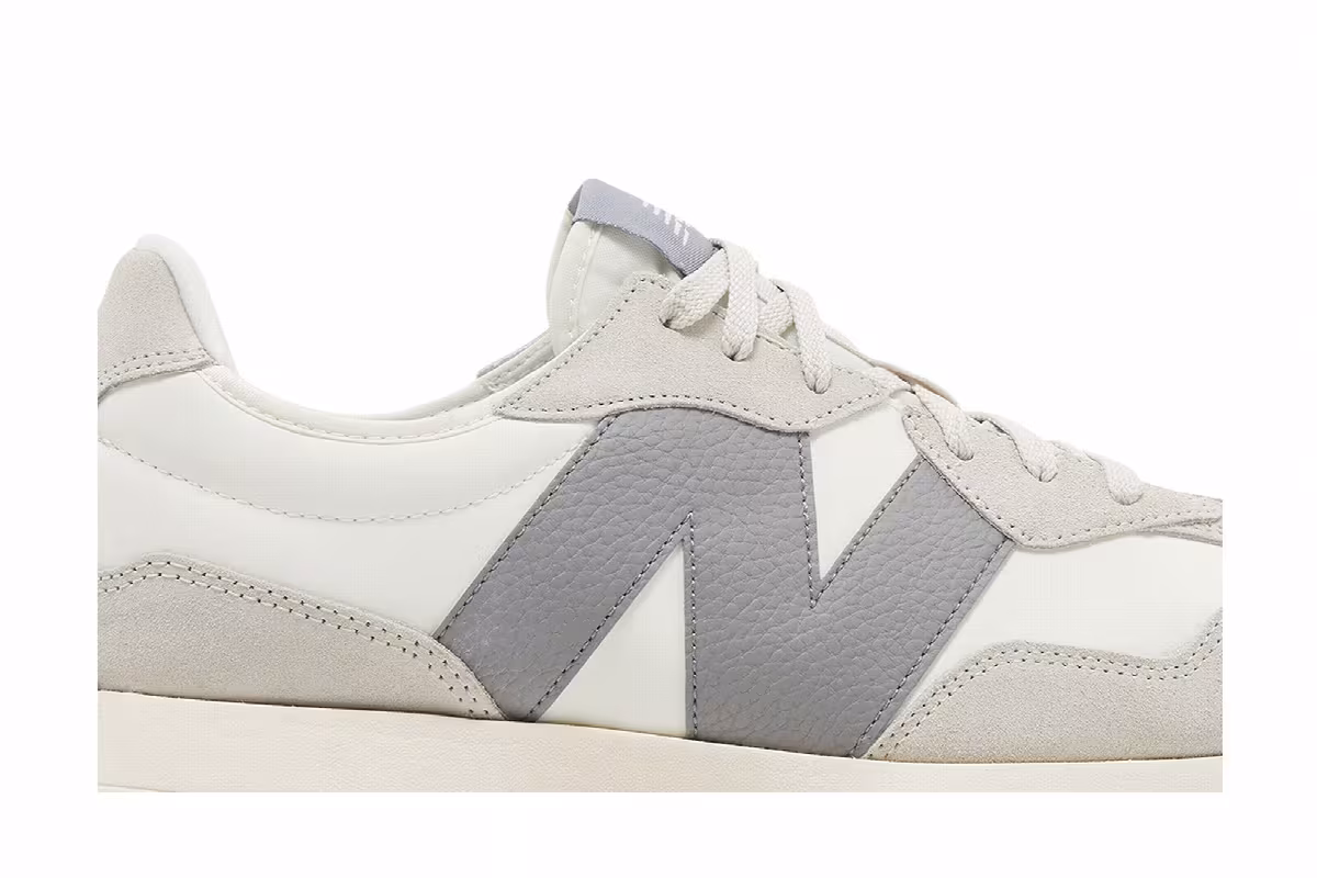 New Balance 327 Moonbeam Shadow Grey, view 3