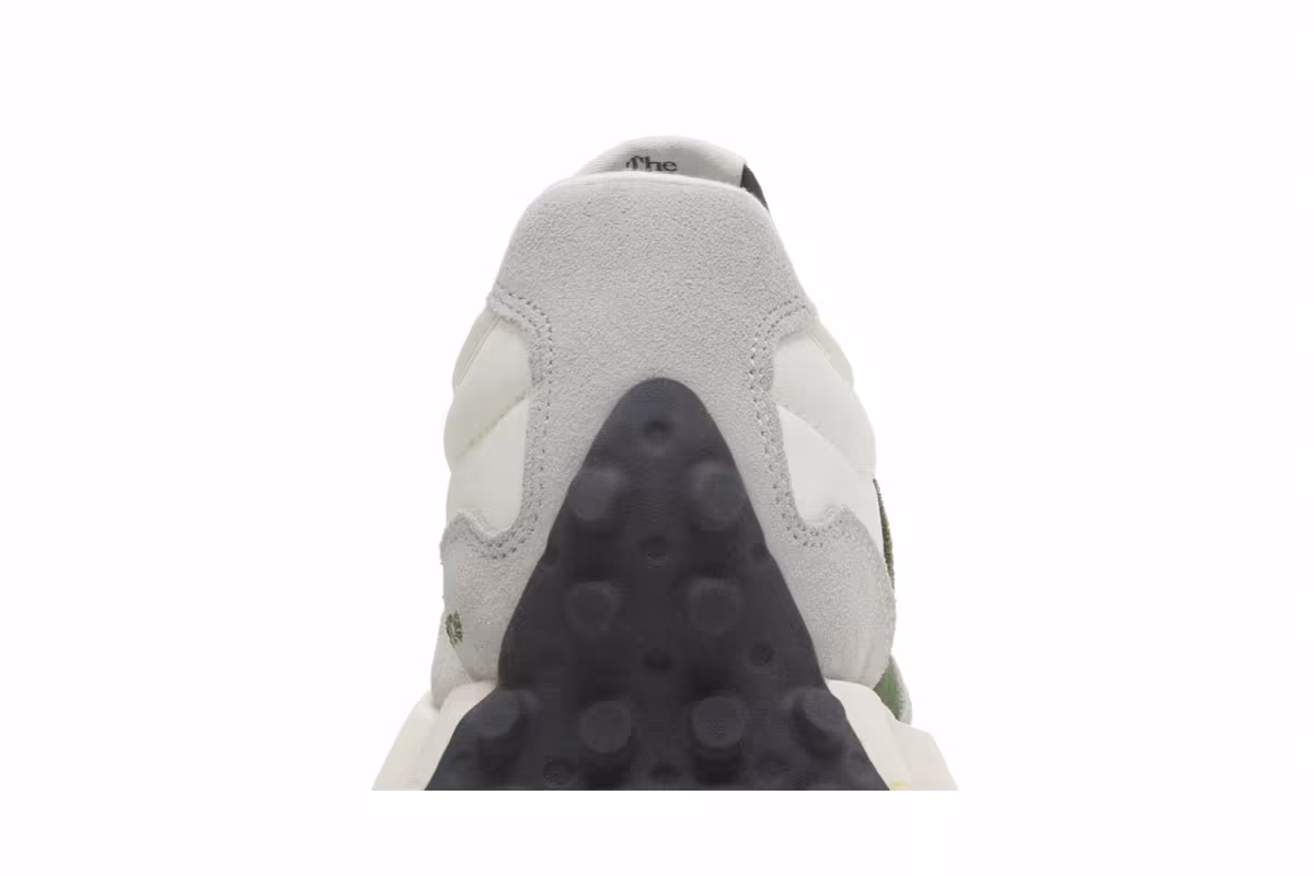 New Balance Women's 327 Raincloud Nori, view 8