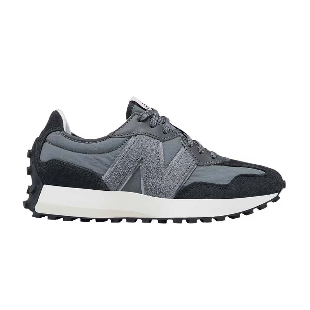 New Balance Women's 327 Blacktop