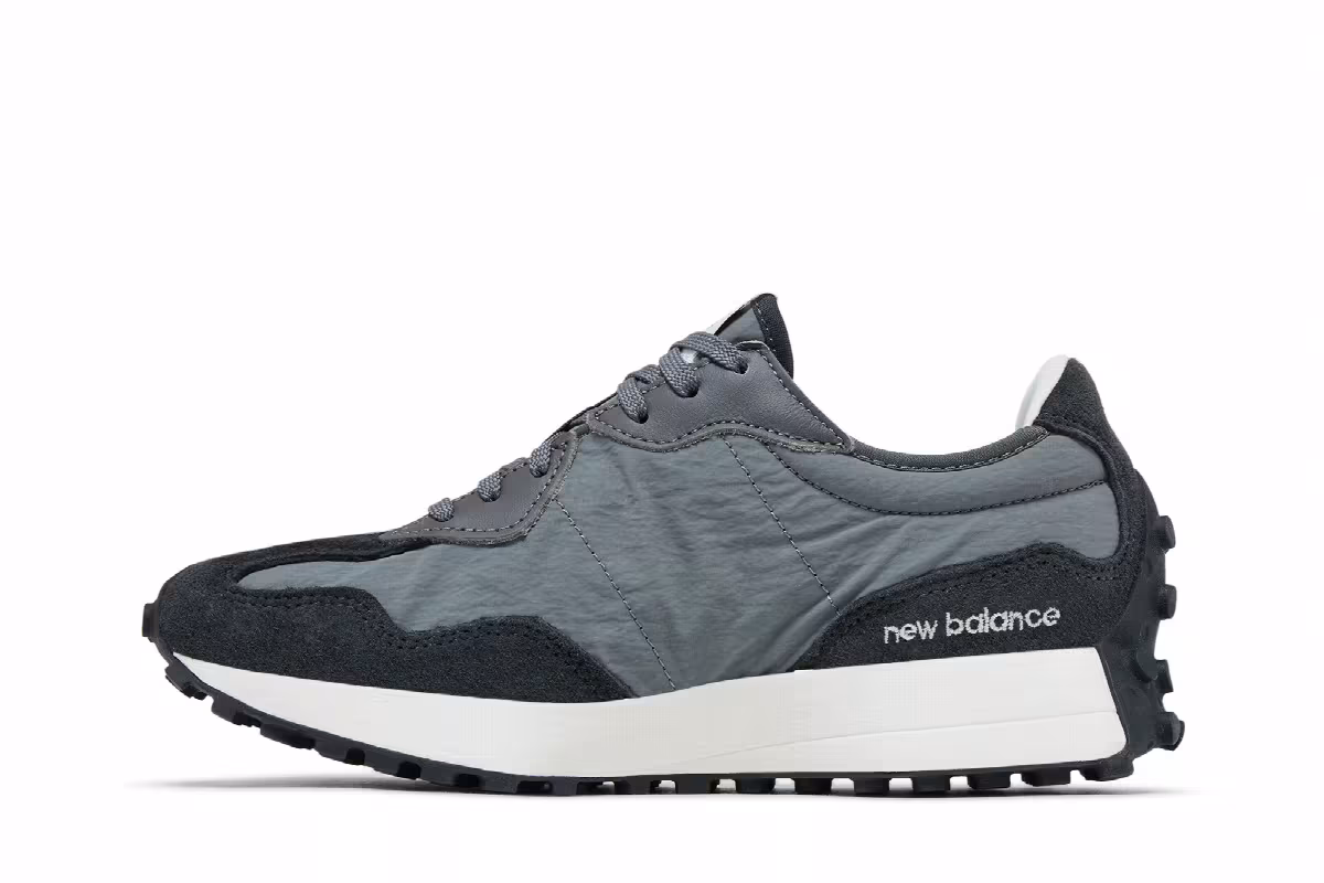 New Balance Women's 327 Blacktop, view 4