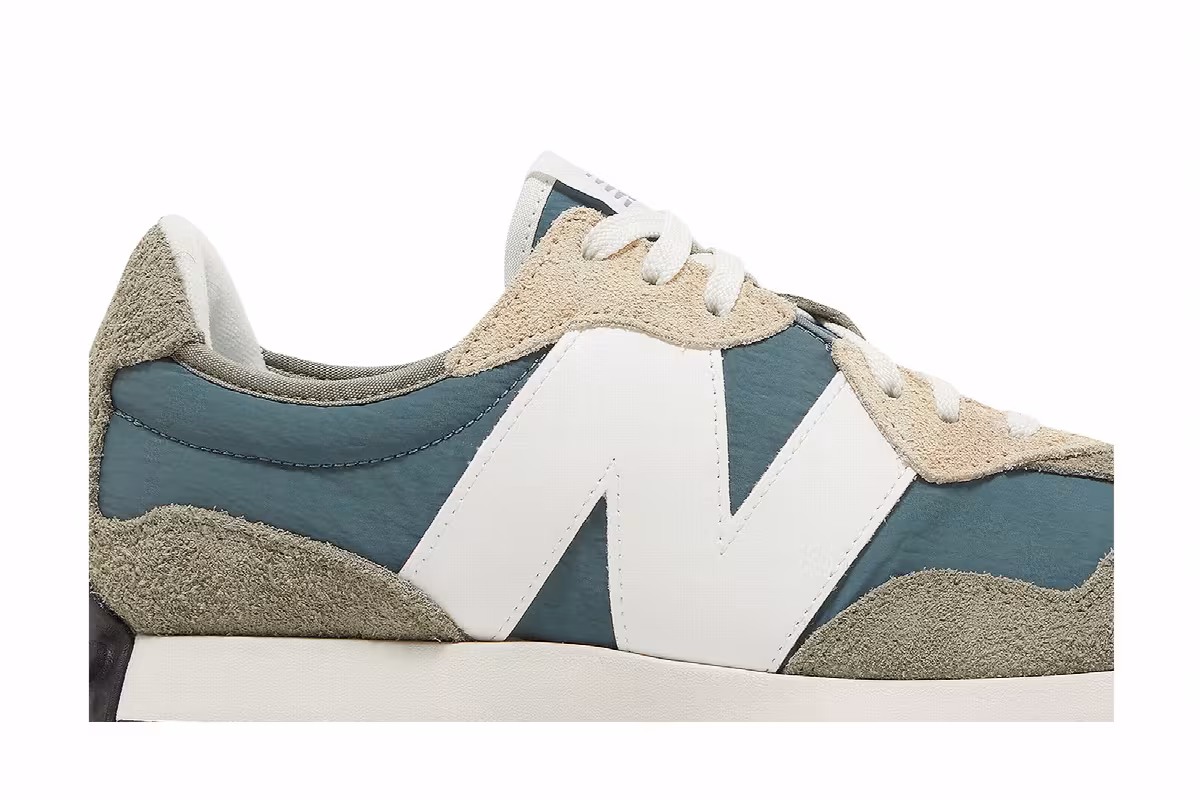 New Balance 327 Vetiver Trooper, view 3