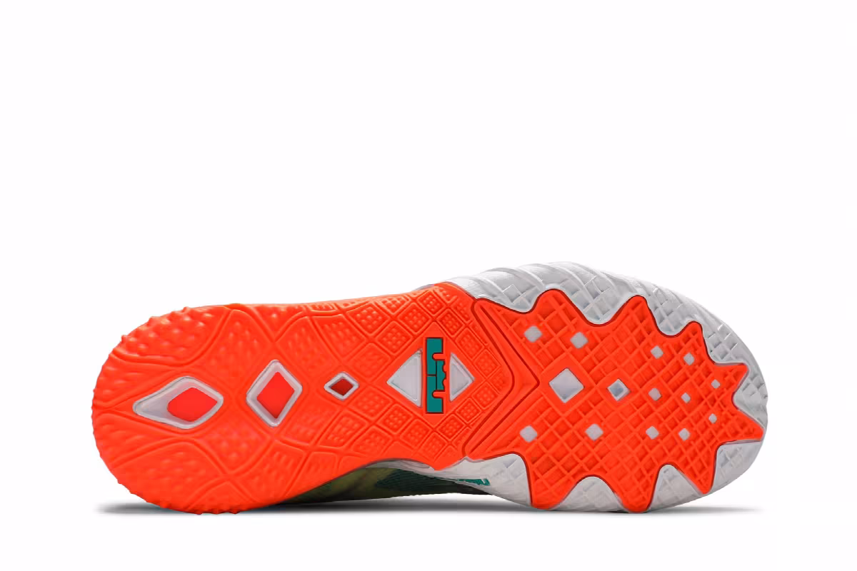 Nike LeBron 18 Low LeBronold Palmer, view 5