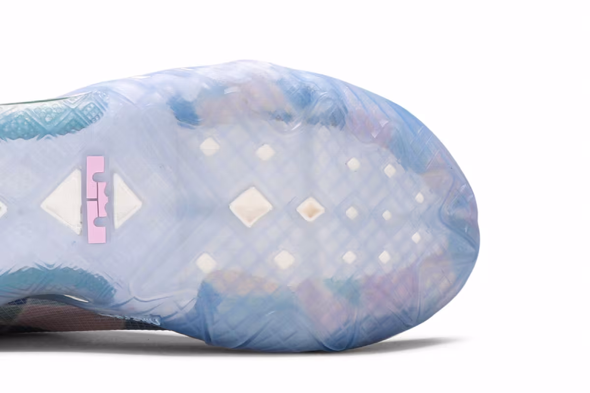 atmos x Nike LeBron 18 Low Cherry Blossom, view 6