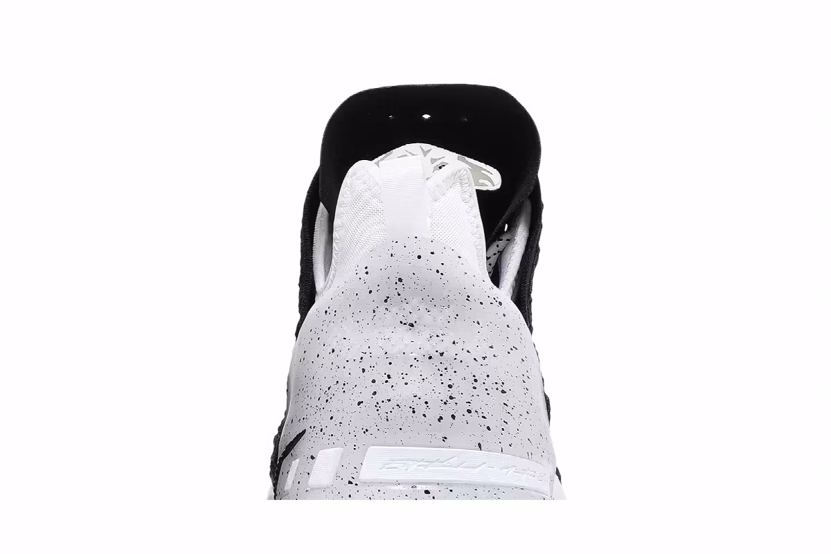 Nike LeBron 18 Black White Gum, view 8
