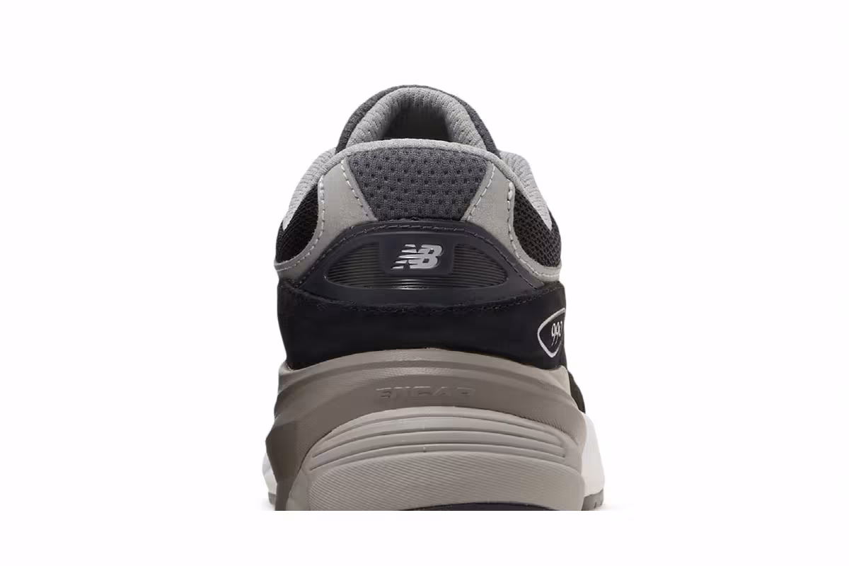 New Balance 990v6 Big Kid Black Silver, view 8