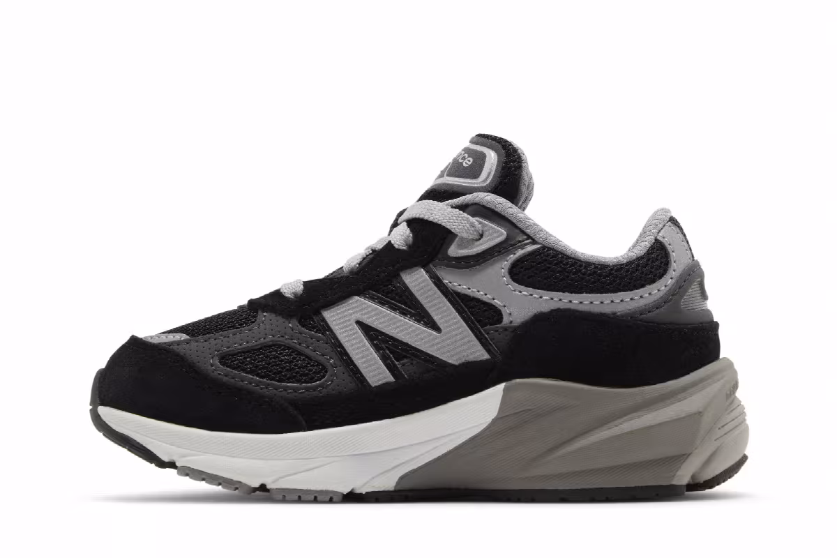 New Balance 990v6 Toddler Black Silver, view 4
