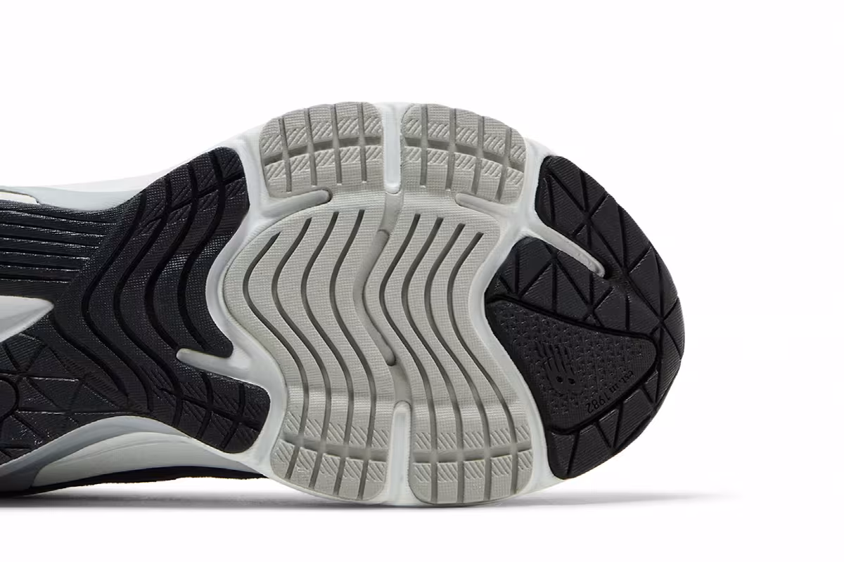 New Balance 990v6 Big Kid Navy, view 6