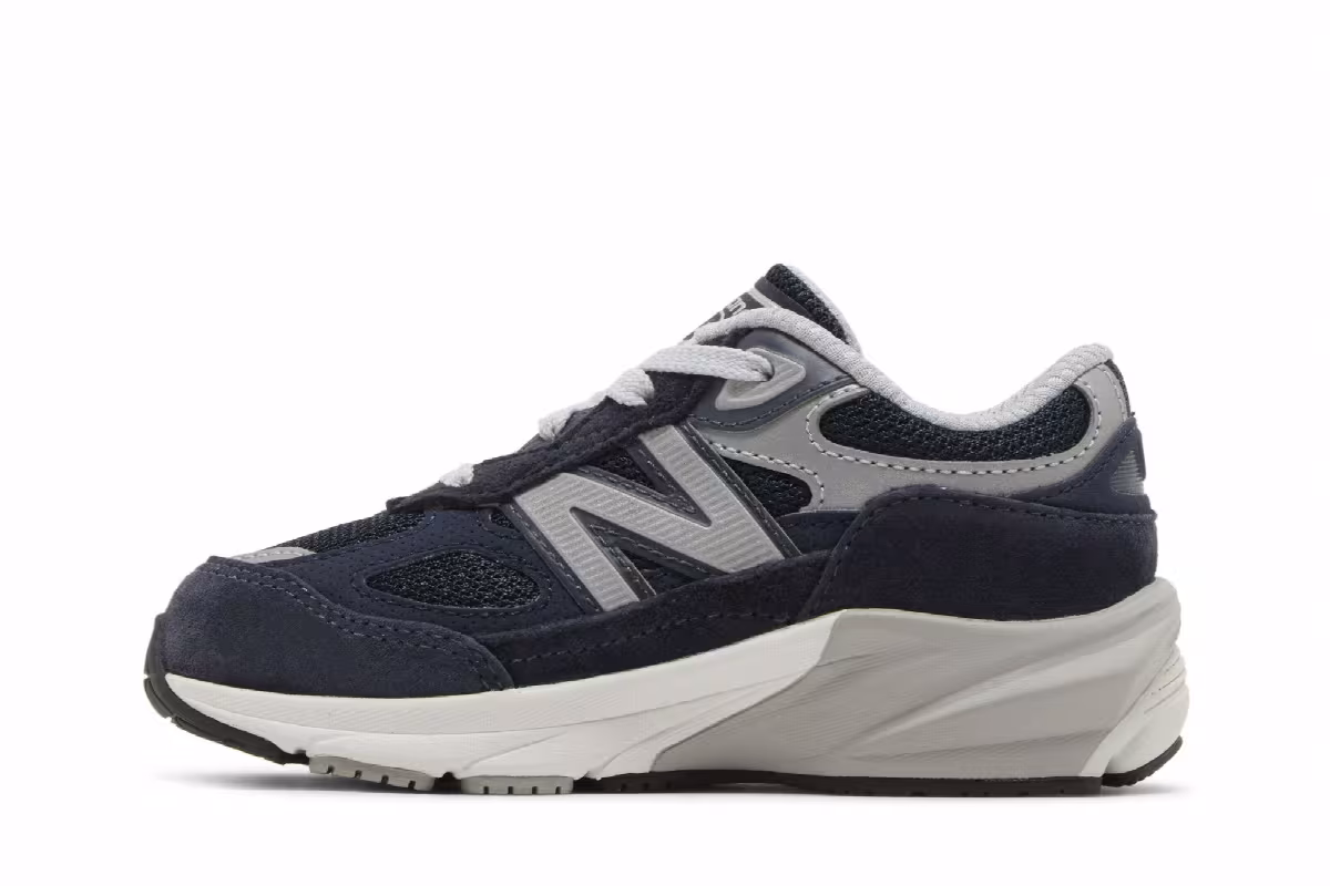 New Balance 990v6 Toddler Navy, view 4