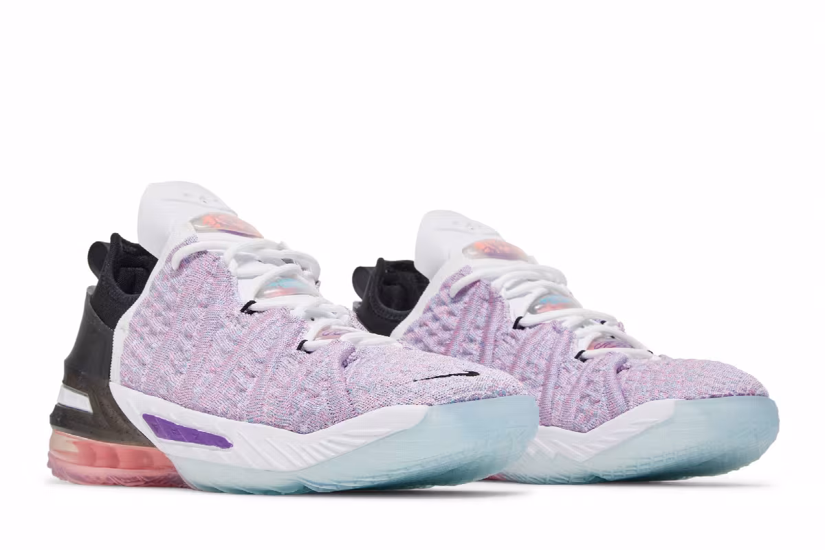 Nike LeBron 18 GS Graffiti, view 9