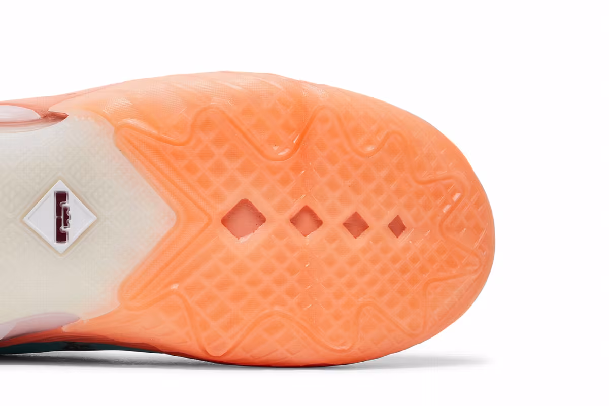Mimi Plange x Nike LeBron 18 Low GS Daughters, view 6