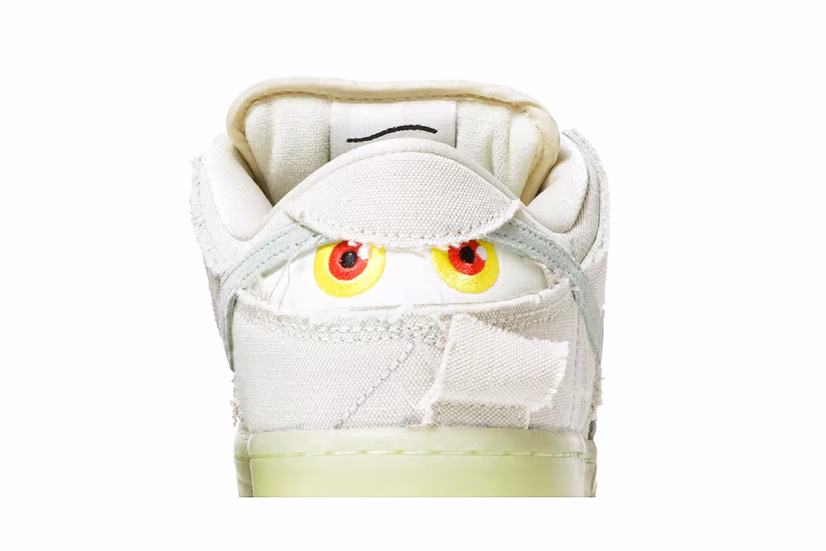 Nike Dunk Low SB Mummy, view 8