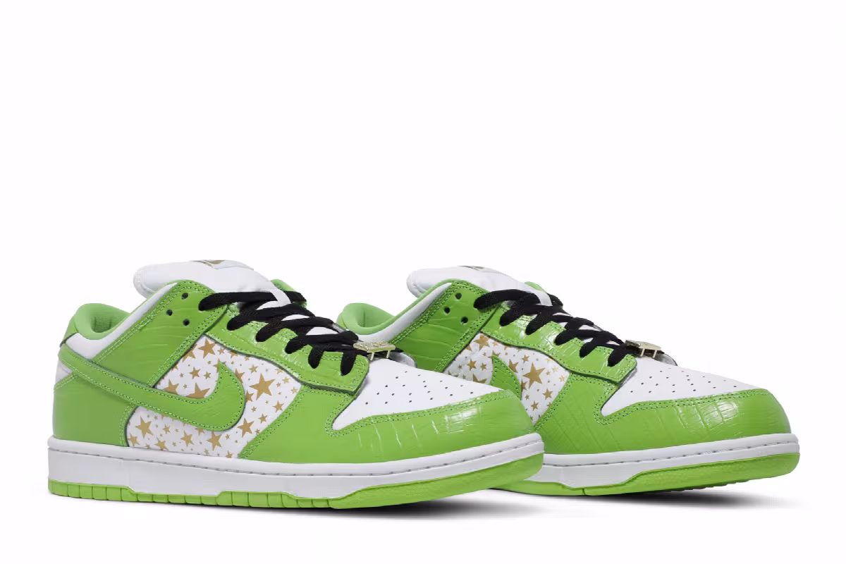 Supreme x Nike Dunk Low OG SB QS Mean Green, view 9