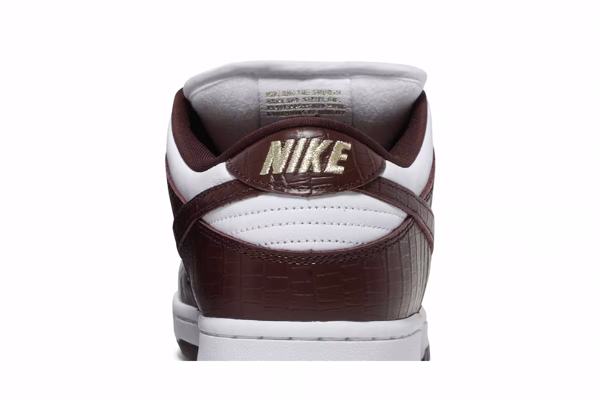 Supreme x Nike Dunk Low OG SB QS Barkroot Brown, view 8