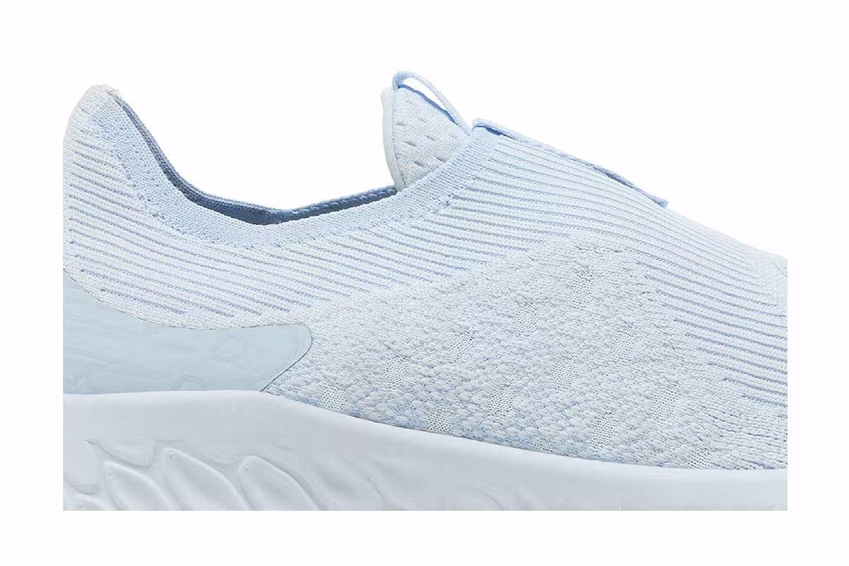 New Balance Women's Fresh Foam X 1080 Unlaced Ice Blue, view 3