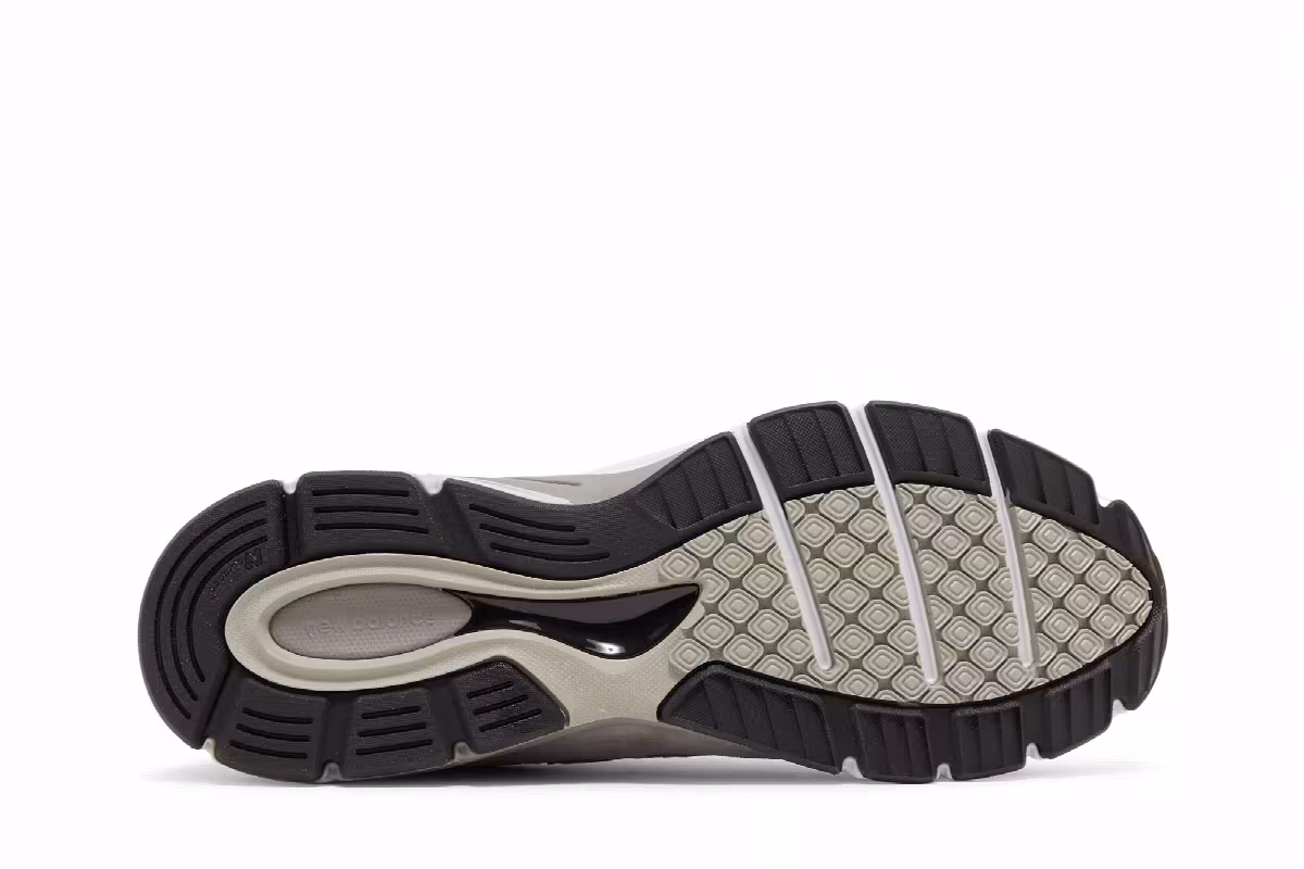 New Balance 990v4 Made in USA Grey Silver, view 5