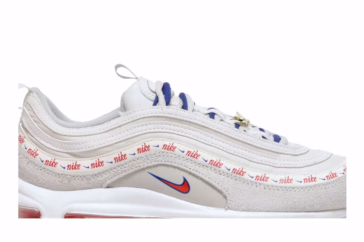 Nike Women's Air Max 97 SE First Use, view 3