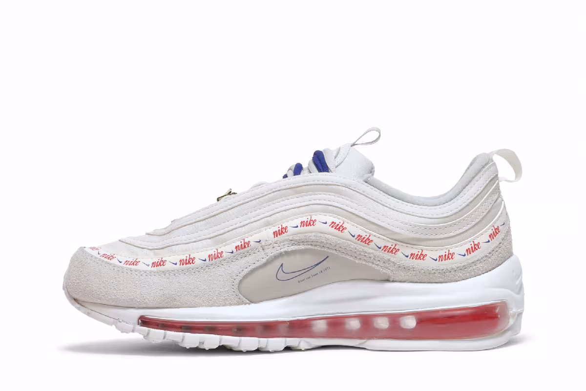 Nike Women's Air Max 97 SE First Use, view 4