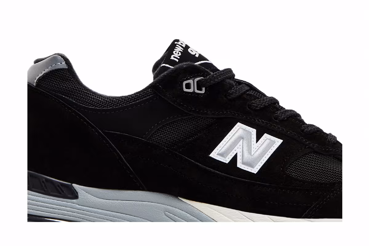 New Balance 991 Made in England Black Silver, view 3