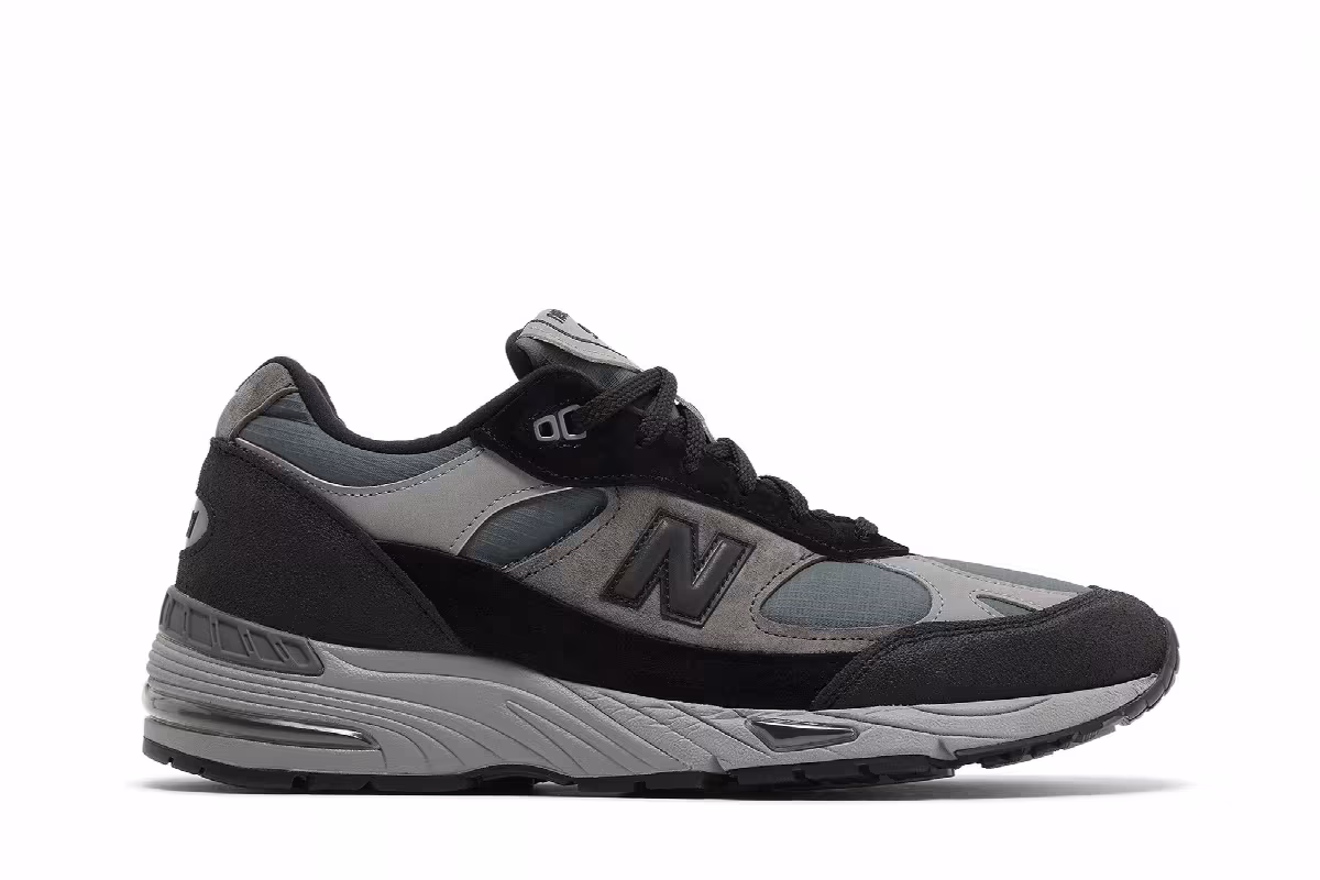 New Balance 991 Made in England Urban Winter Pack - Black, view 2