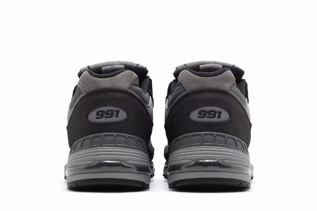 New Balance 991 Made in England Urban Winter Pack - Black, view 7