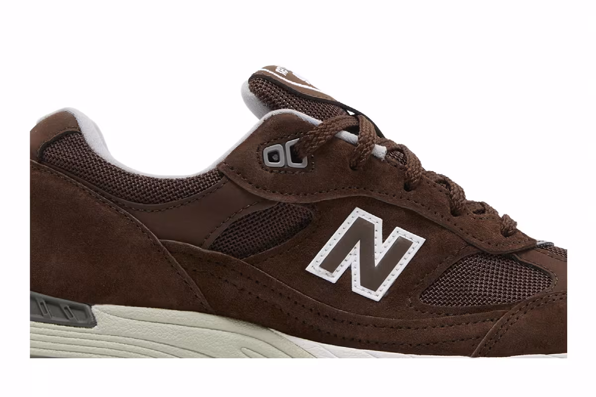New Balance Women's 991 Made in England Carafe, view 3