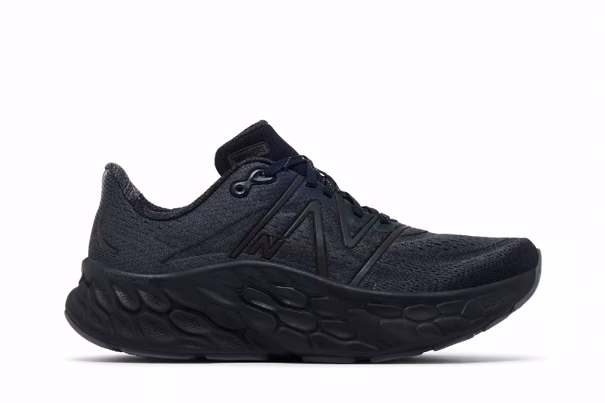 New Balance Fresh Foam X More v4 Triple Black, view 2
