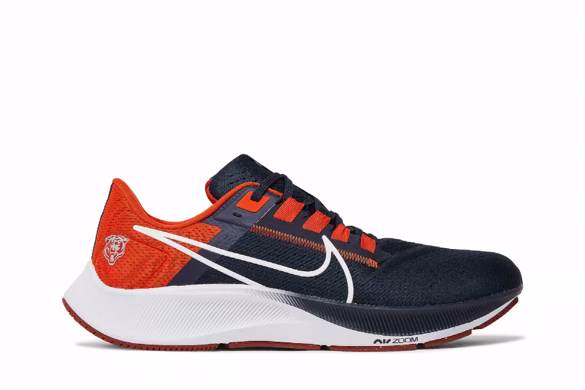 NFL x Nike Air Zoom Pegasus 38 Chicago Bears, view 2