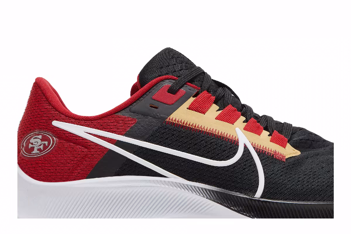NFL x Nike Air Zoom Pegasus 38 San Francisco 49ers, view 3