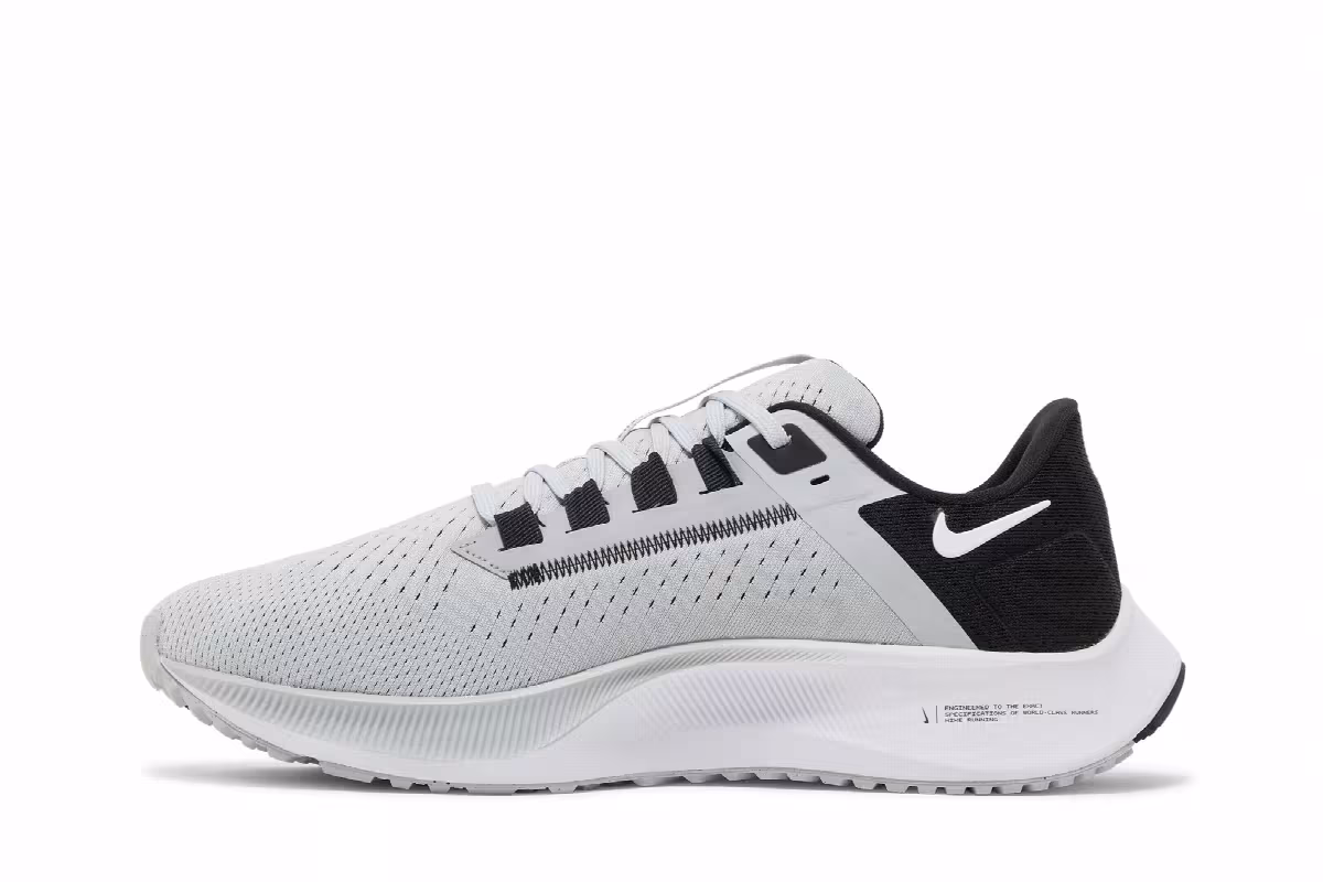 NFL x Nike Air Zoom Pegasus 38 Las Vegas Raiders, view 4