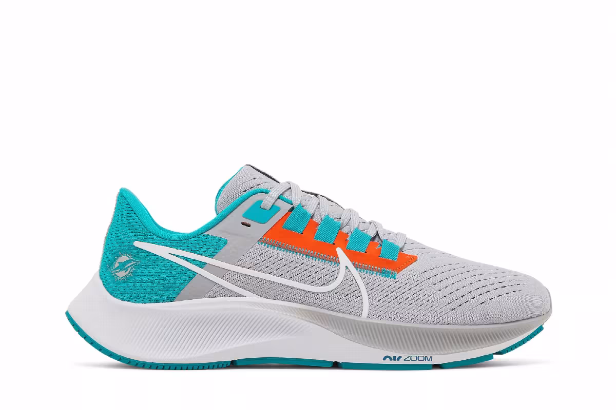 NFL x Nike Air Zoom Pegasus 38 Miami Dolphins, view 2