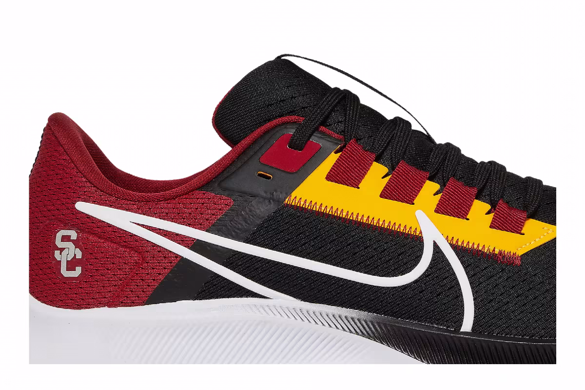 Nike Air Zoom Pegasus 38 USC, view 3