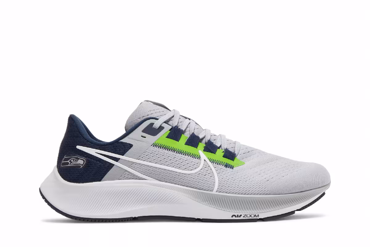 NFL x Nike Air Zoom Pegasus 38 Seattle Seahawks, view 2