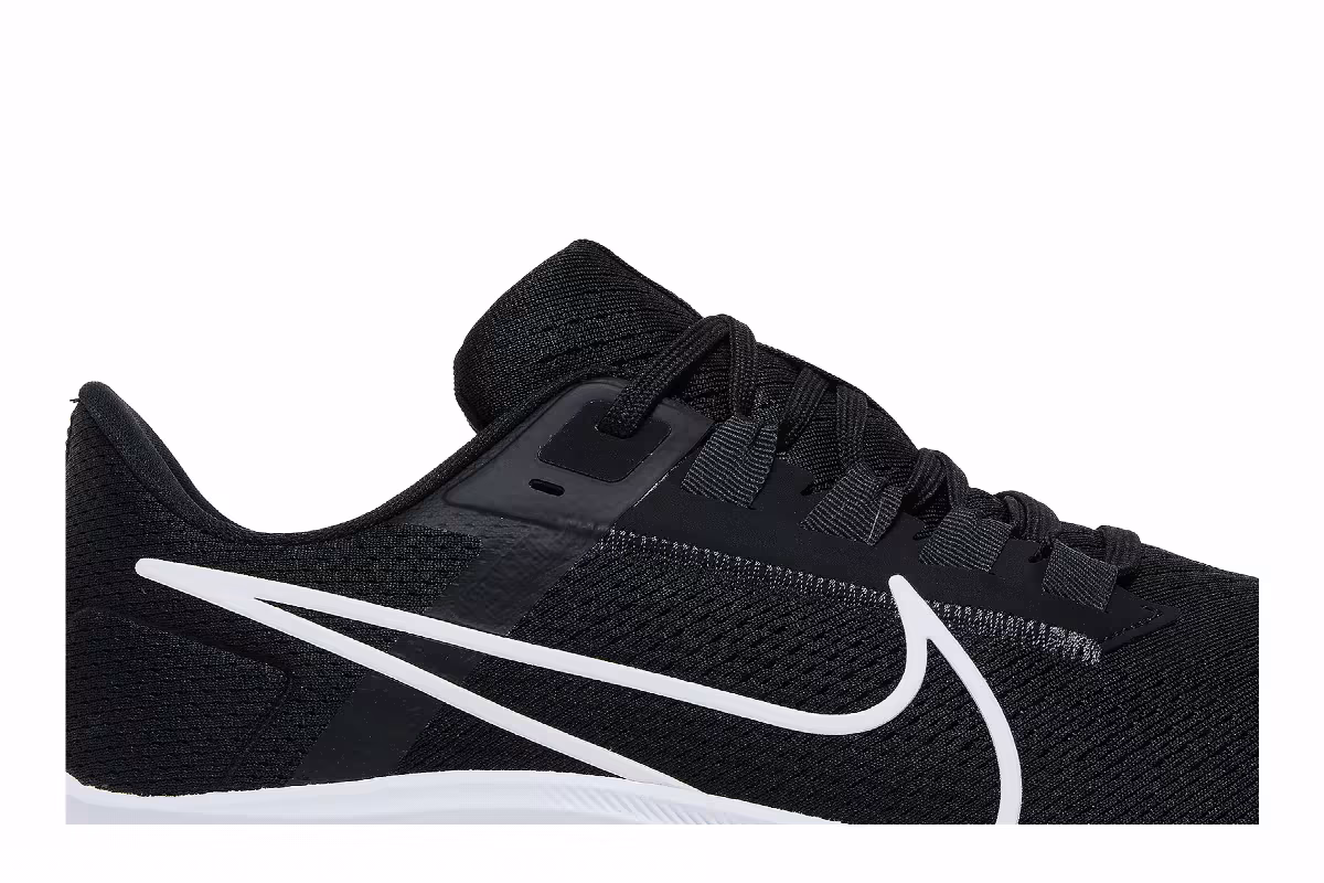 Nike Air Zoom Pegasus 38 Extra Wide Black White, view 3