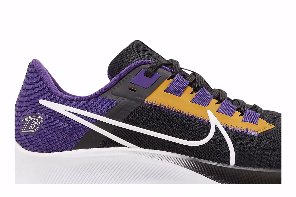 NFL x Nike Air Zoom Pegasus 38 Baltimore Ravens, view 3