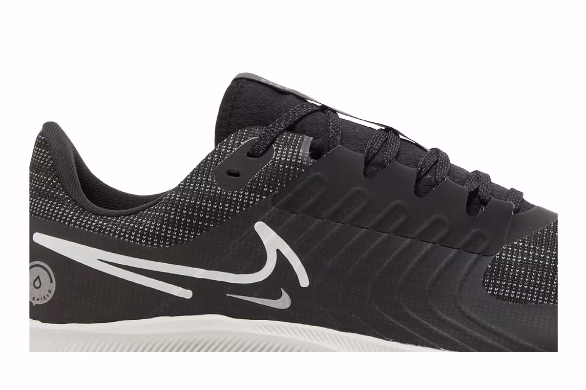 Nike Air Zoom Pegasus 38 Shield Black Dark Smoke Grey, view 3