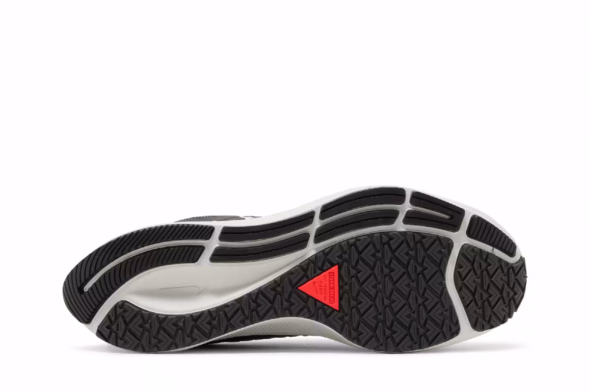 Nike Air Zoom Pegasus 38 Shield Black Dark Smoke Grey, view 5